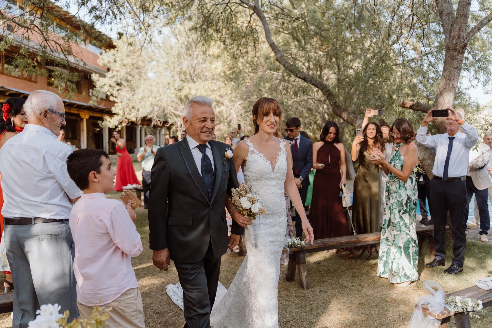 Boda de Cris e Iván en Pazo de Lama, Navaluenga