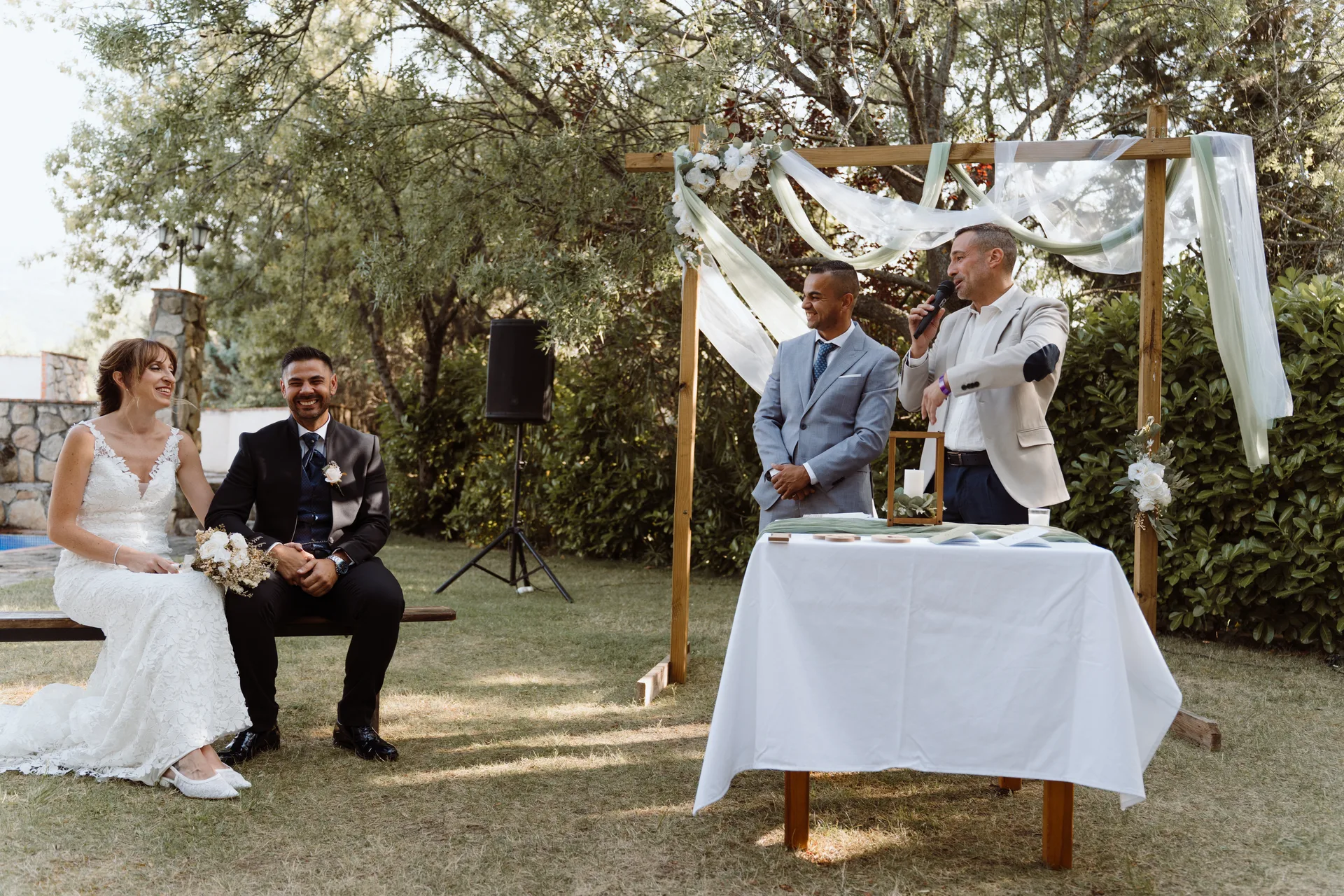 Boda de Cris e Iván en Pazo de Lama, Navaluenga