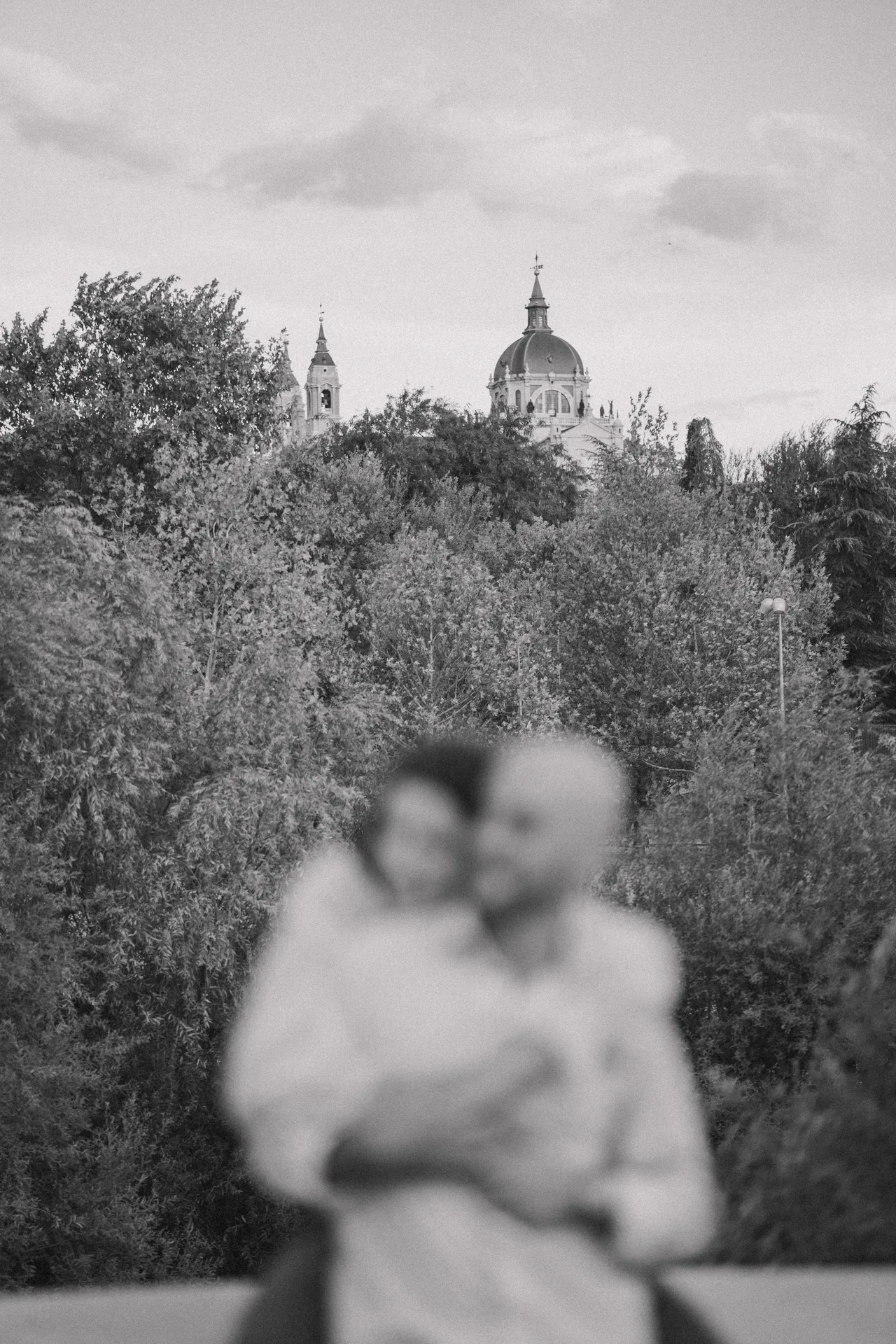 Sesión preboda Lilia y Kike en el Campo del Moro, Madrid