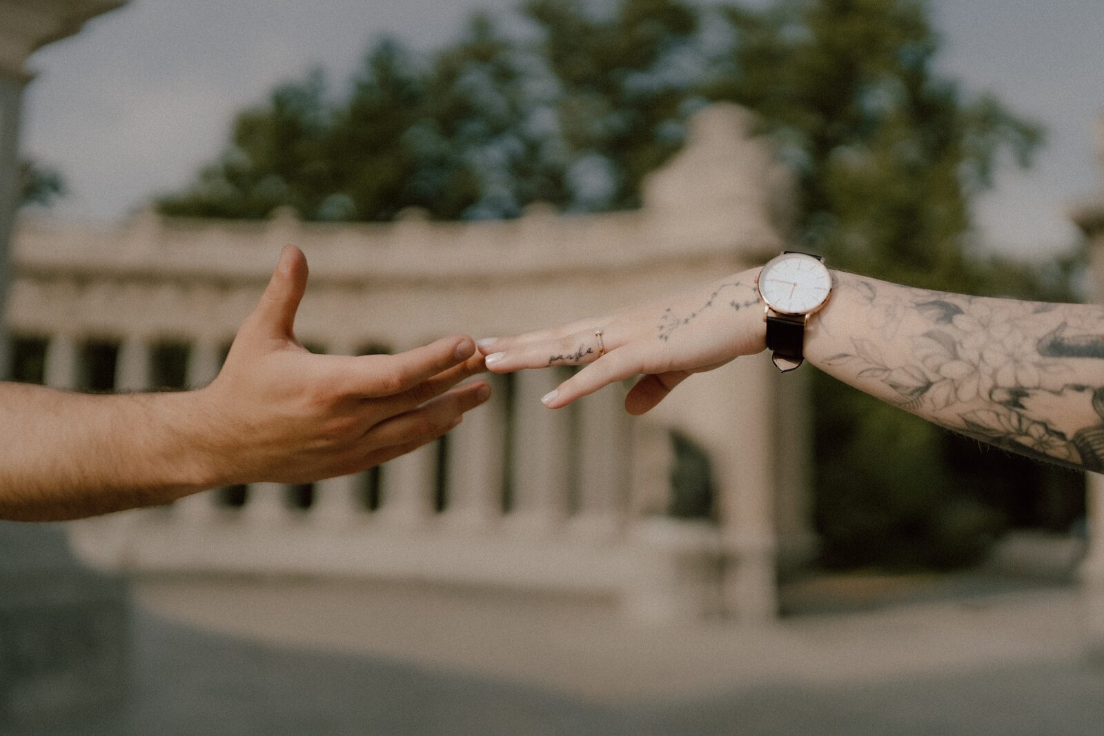Couple photoshoot in Madrid · Me caso, literal